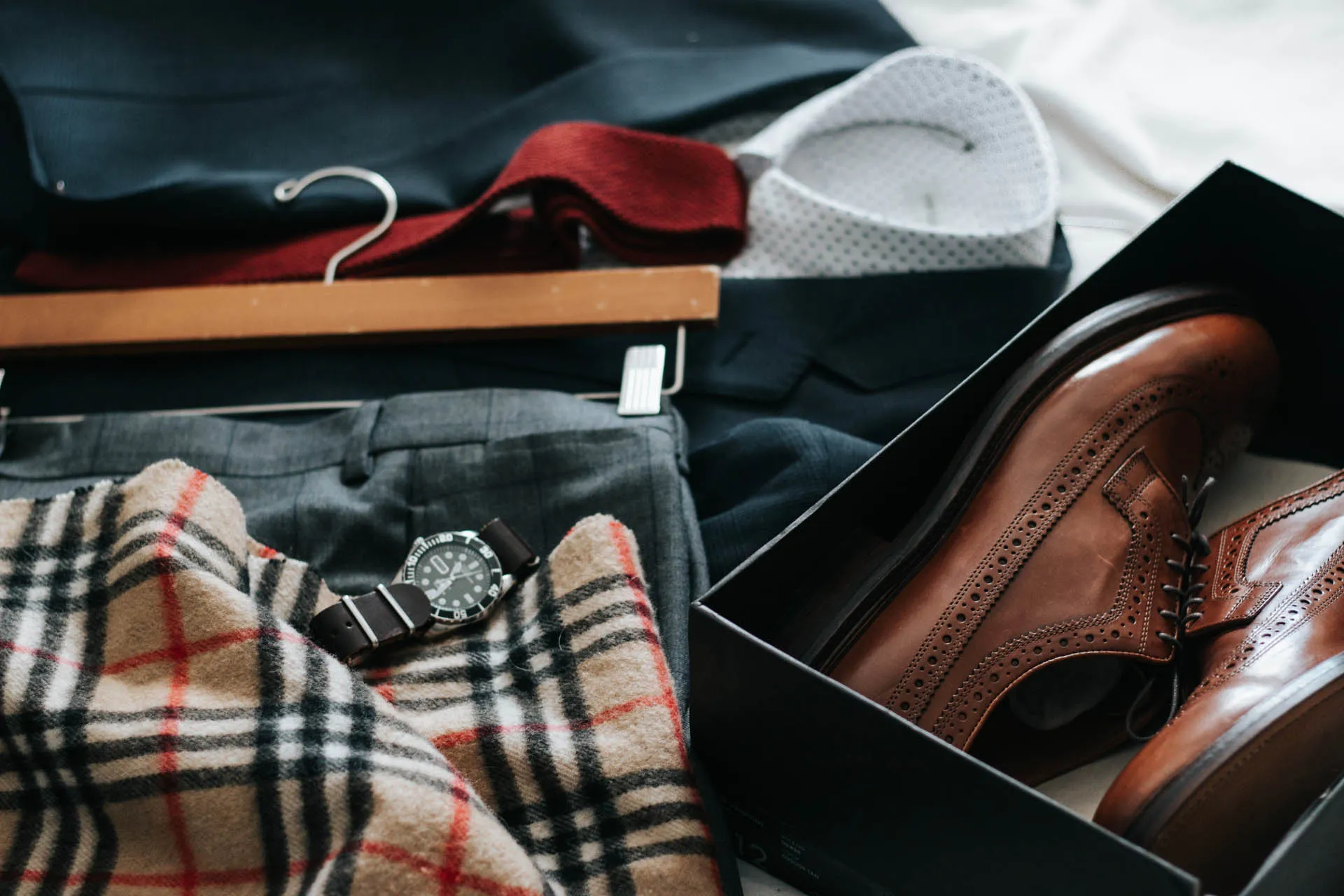 How to Keep Your Winter Clothes Fresh: Dry Cleaning & Laundry Tips for Irvine Residents